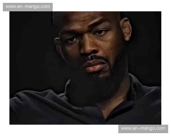 诸神黄昏的序曲：科米尔vs琼斯，那场改变MMA历史的宿命碰撞